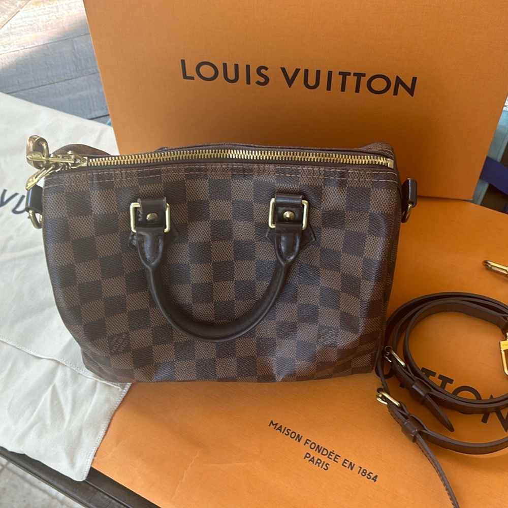 Louis Vuitton Speedy 25 with Shoulder strap